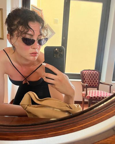 Burcu Özberk seksi ifşa fotoğrafı 106
