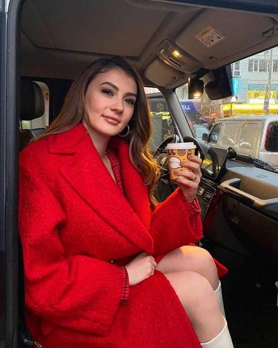 Burcu Özberk seksi ifşa fotoğrafı 1107