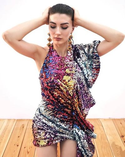 Burcu Özberk seksi ifşa fotoğrafı 1113