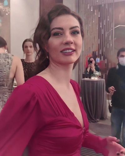 Burcu Özberk seksi ifşa fotoğrafı 1116