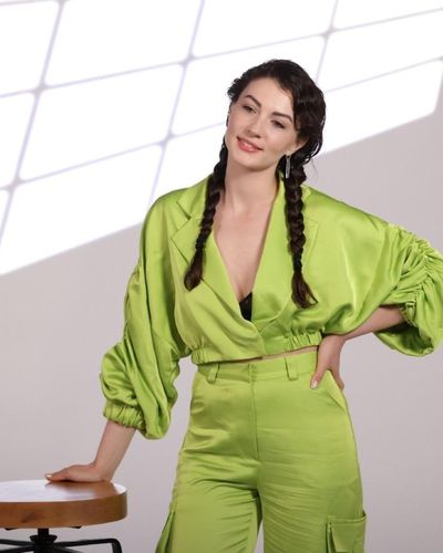 Burcu Özberk seksi ifşa fotoğrafı 112