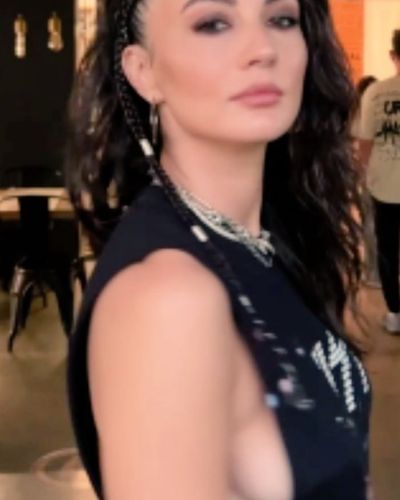 Burcu Özberk seksi ifşa fotoğrafı 1133