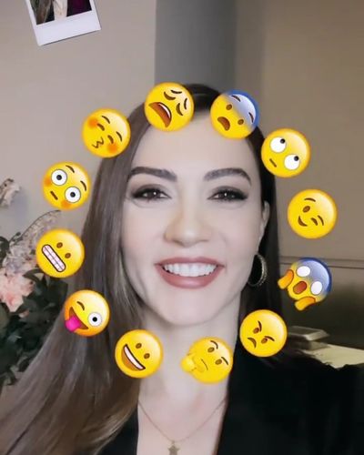 Burcu Özberk seksi ifşa fotoğrafı 1176