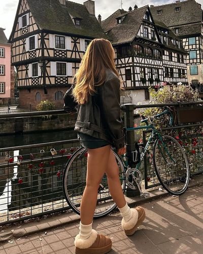 Burcu Özberk seksi ifşa fotoğrafı 11