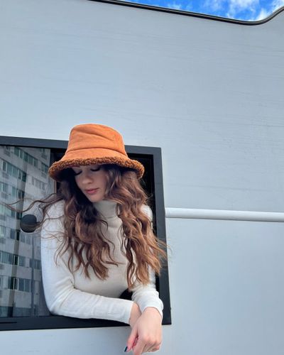 Burcu Özberk seksi ifşa fotoğrafı 1205