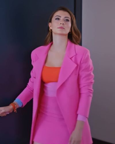 Burcu Özberk seksi ifşa fotoğrafı 1243