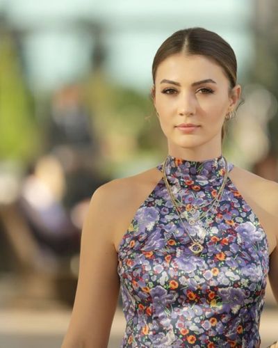 Burcu Özberk seksi ifşa fotoğrafı 1249