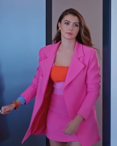 Burcu Özberk seksi ifşa fotoğrafı 1358