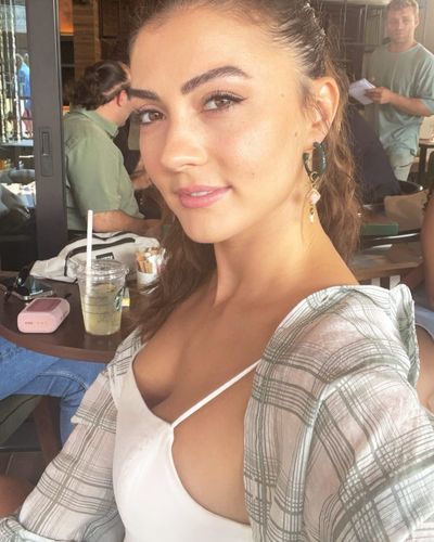 Burcu Özberk seksi ifşa fotoğrafı 1363