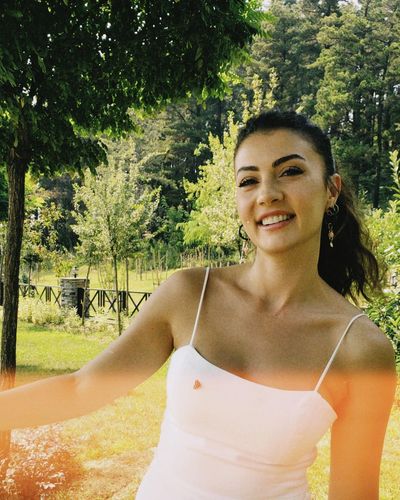 Burcu Özberk seksi ifşa fotoğrafı 1369