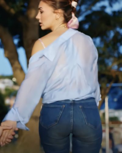 Burcu Özberk seksi ifşa fotoğrafı 1386