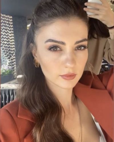 Burcu Özberk seksi ifşa fotoğrafı 1392