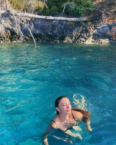 Burcu Özberk seksi ifşa fotoğrafı 1396