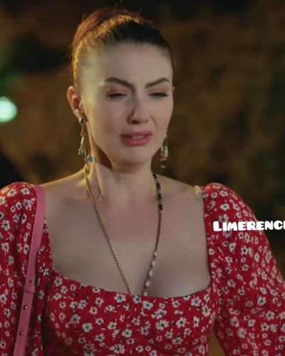 Burcu Özberk seksi ifşa fotoğrafı 1412