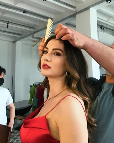 Burcu Özberk seksi ifşa fotoğrafı 1429