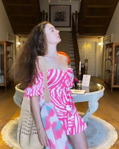 Burcu Özberk seksi ifşa fotoğrafı 1442