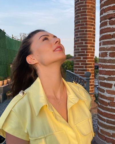 Burcu Özberk seksi ifşa fotoğrafı 1452