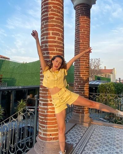 Burcu Özberk seksi ifşa fotoğrafı 1453