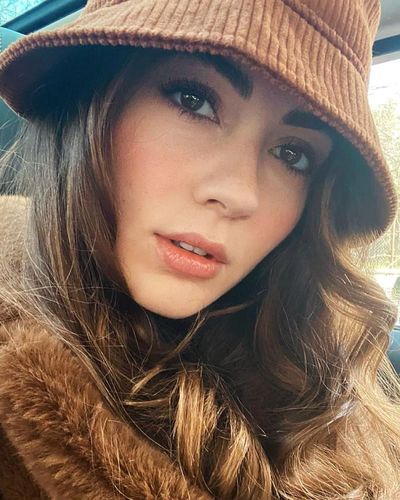 Burcu Özberk seksi ifşa fotoğrafı 1461