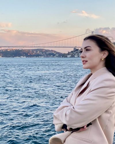 Burcu Özberk seksi ifşa fotoğrafı 1462