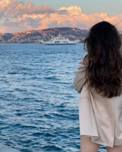 Burcu Özberk seksi ifşa fotoğrafı 1463