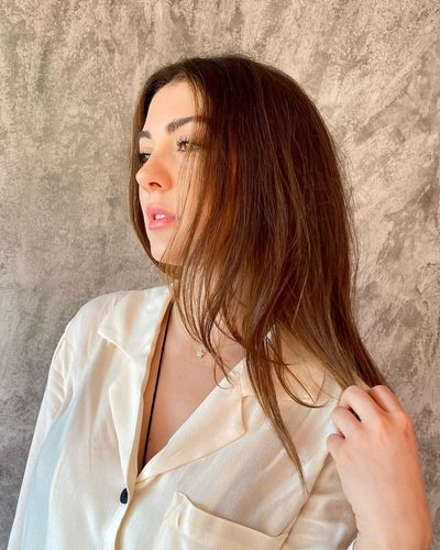 Burcu Özberk seksi ifşa fotoğrafı 1471