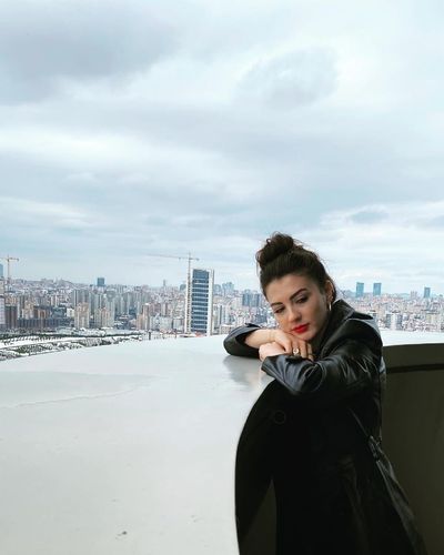 Burcu Özberk seksi ifşa fotoğrafı 1479