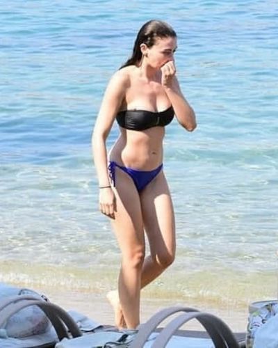 Burcu Özberk seksi ifşa fotoğrafı 1498