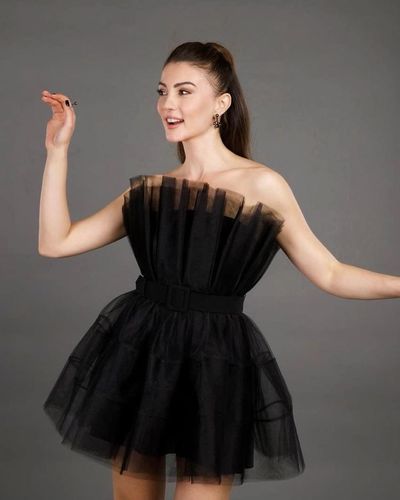 Burcu Özberk seksi ifşa fotoğrafı 1522
