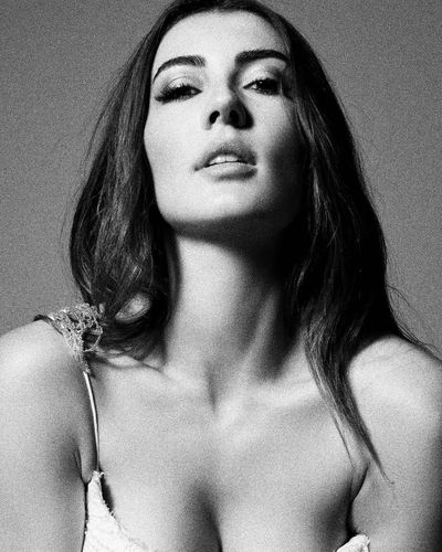 Burcu Özberk seksi ifşa fotoğrafı 1536