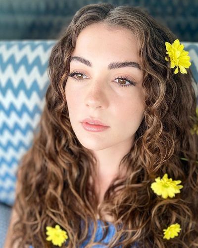 Burcu Özberk seksi ifşa fotoğrafı 1537