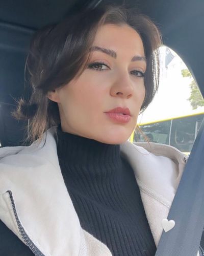 Burcu Özberk seksi ifşa fotoğrafı 154