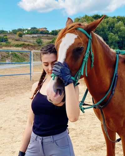 Burcu Özberk seksi ifşa fotoğrafı 1551
