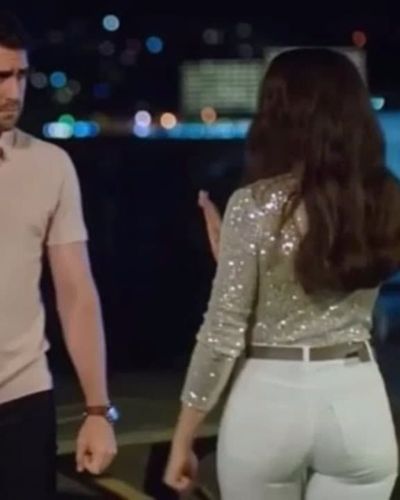 Burcu Özberk seksi ifşa fotoğrafı 1573