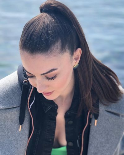 Burcu Özberk seksi ifşa fotoğrafı 1646