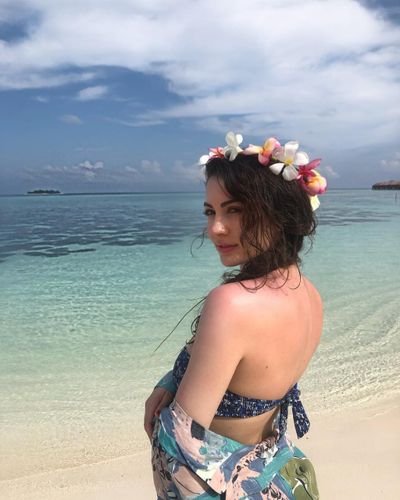 Burcu Özberk seksi ifşa fotoğrafı 1649