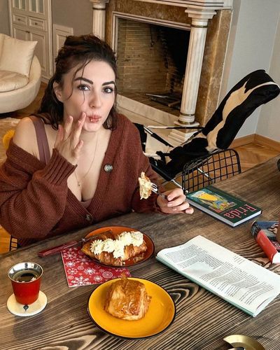 Burcu Özberk seksi ifşa fotoğrafı 231