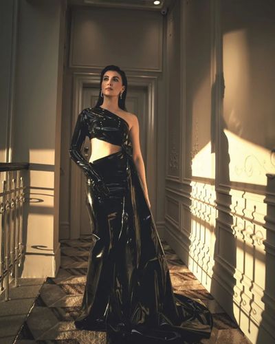 Burcu Özberk seksi ifşa fotoğrafı 251
