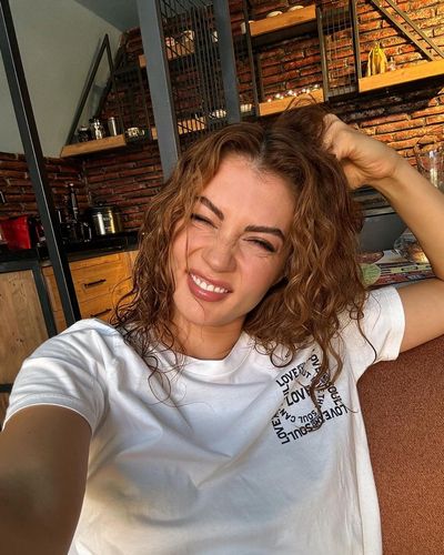 Burcu Özberk seksi ifşa fotoğrafı 256