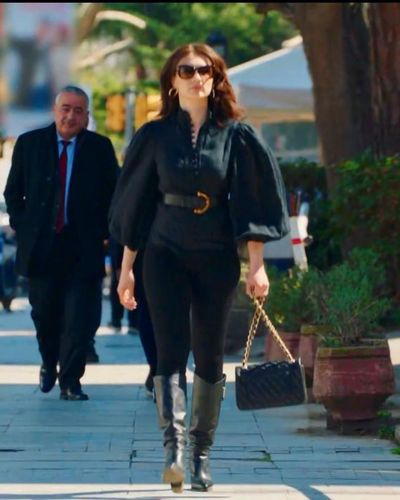 Burcu Özberk seksi ifşa fotoğrafı 268