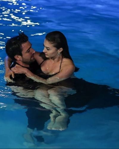 Burcu Özberk seksi ifşa fotoğrafı 315