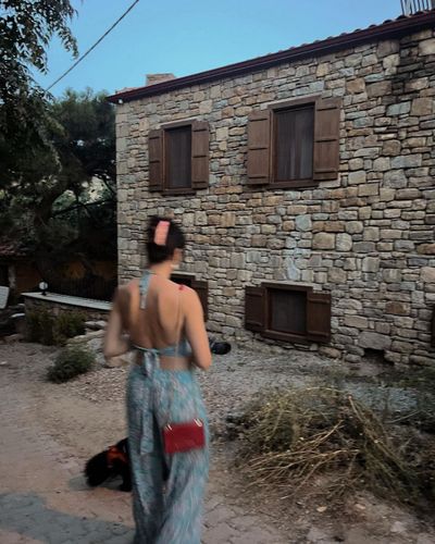 Burcu Özberk seksi ifşa fotoğrafı 321