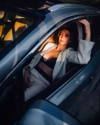 Burcu Özberk seksi ifşa fotoğrafı 375
