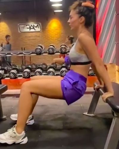 Burcu Özberk seksi ifşa fotoğrafı 397