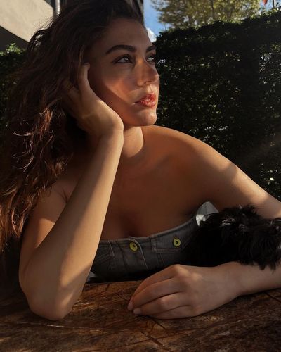 Burcu Özberk seksi ifşa fotoğrafı 433