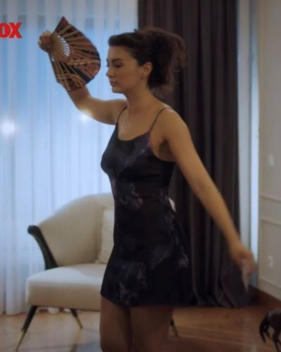Burcu Özberk seksi ifşa fotoğrafı 43