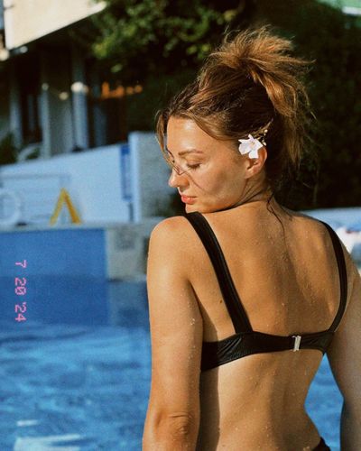 Burcu Özberk seksi ifşa fotoğrafı 451