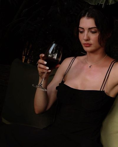 Burcu Özberk seksi ifşa fotoğrafı 466