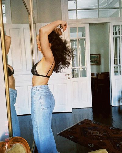 Burcu Özberk seksi ifşa fotoğrafı 501