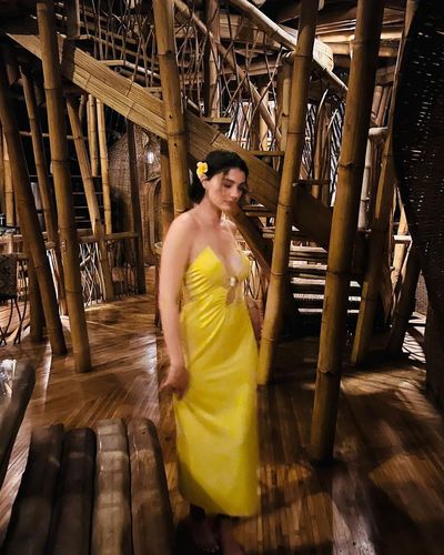Burcu Özberk seksi ifşa fotoğrafı 524